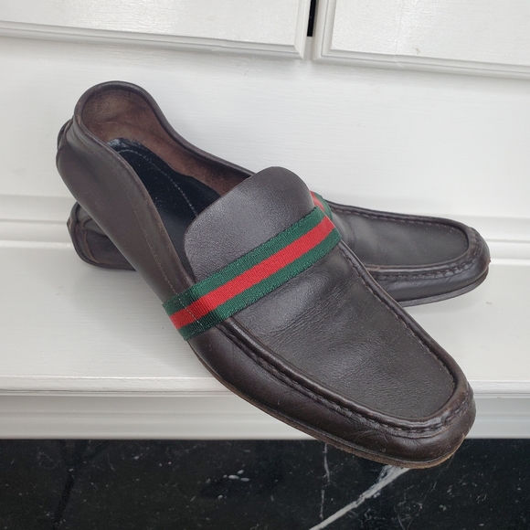 AUTHENTIC GUCCI LEATHER DRIVING LOAFERS - Picture 2 of 8